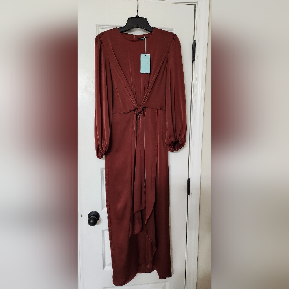Stunning Long Sleeve faux wrap Silky dress w/ attached adjustable tie waist NEW